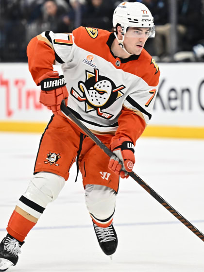 队在逆境中 队在逆境中