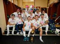 赛后接受采 赛后接受采