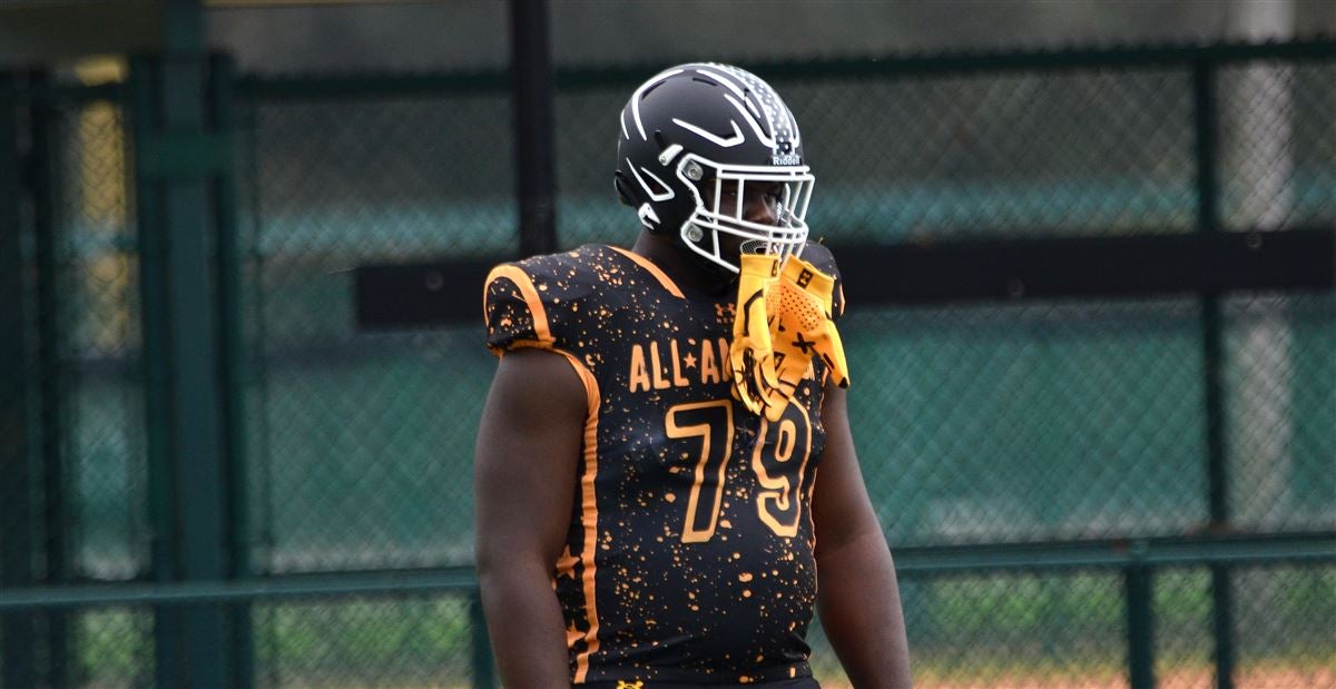 目中崭露头 目中崭露头